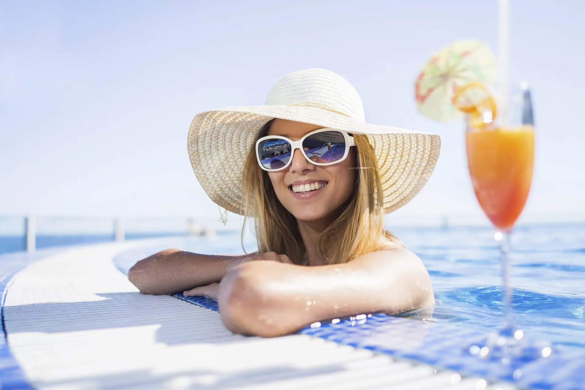 hotele all inclusive, hotel z basenem, drinki, wakacje 2020, gdzie na urlop, blog itaki