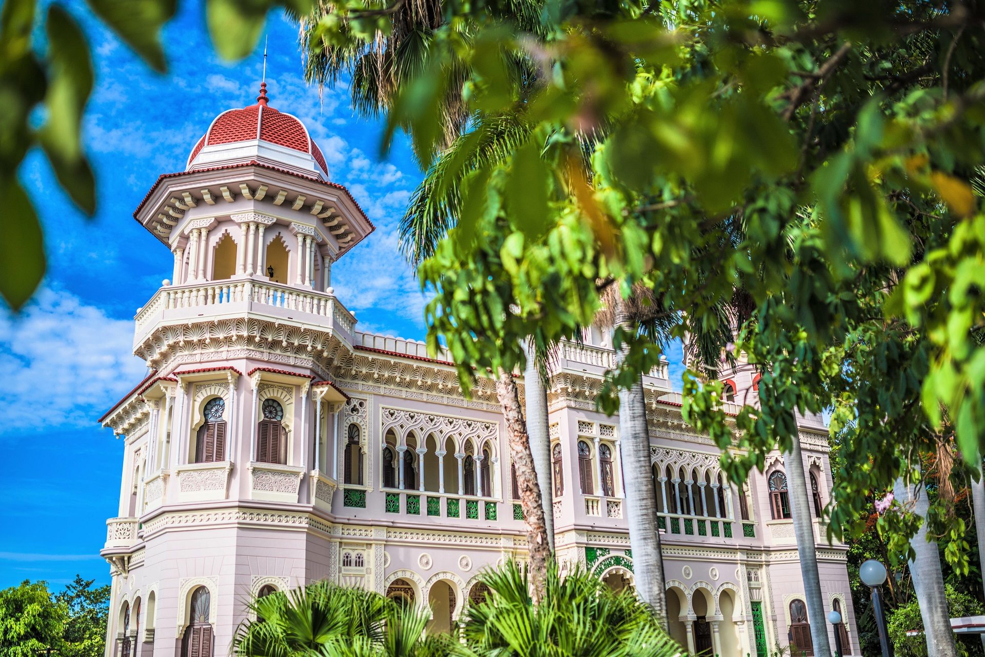 Pallacio de Valle, zwiedzanie Kuby, najważniejszy zabytek Cienfuegos, arabska architektura