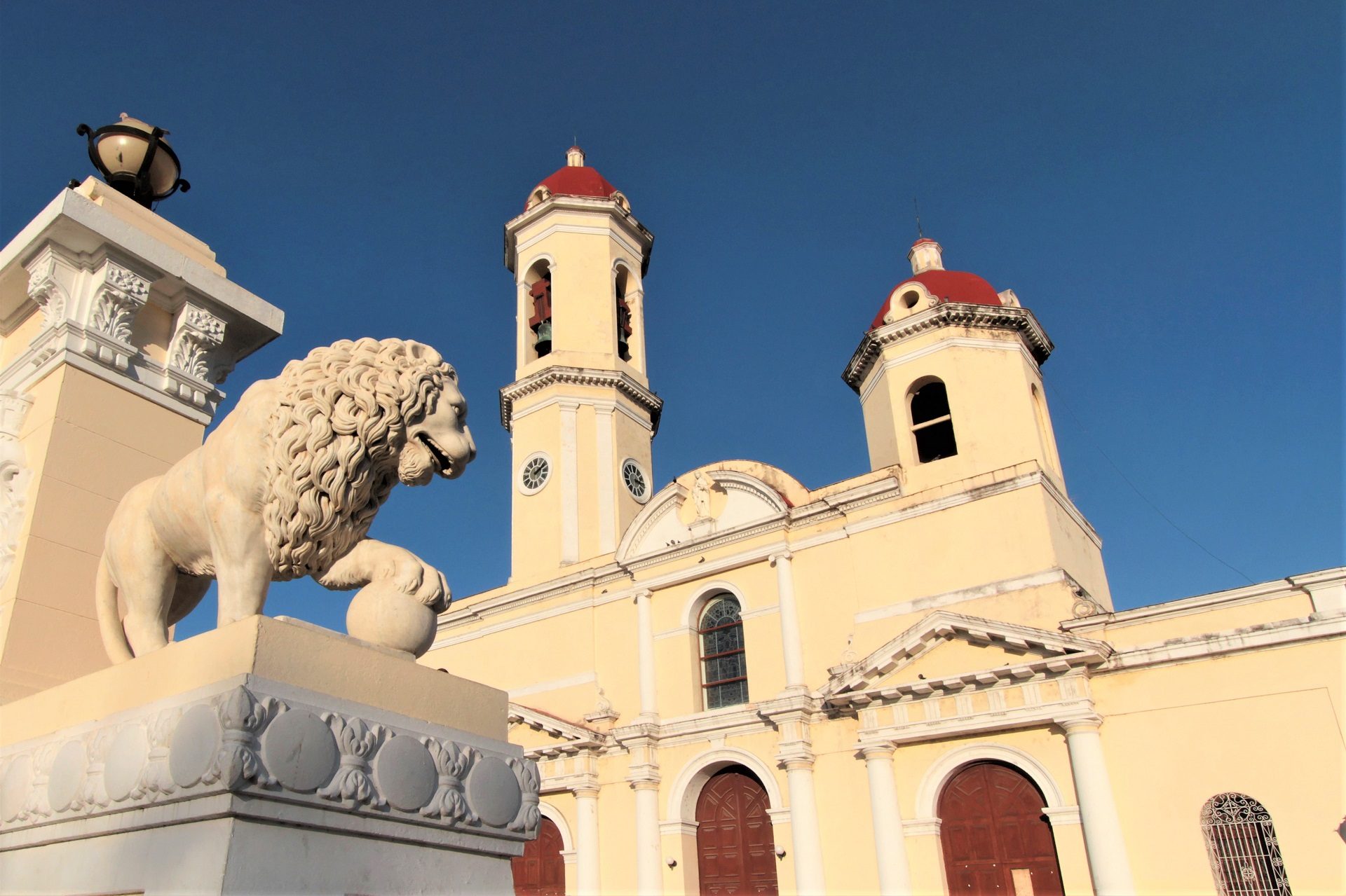 Katedra Niepokalanego Poczęcia NMP w Cienfuegos, zabytki Kuby, Park Jose Martiego, co zobaczyć na Kubie