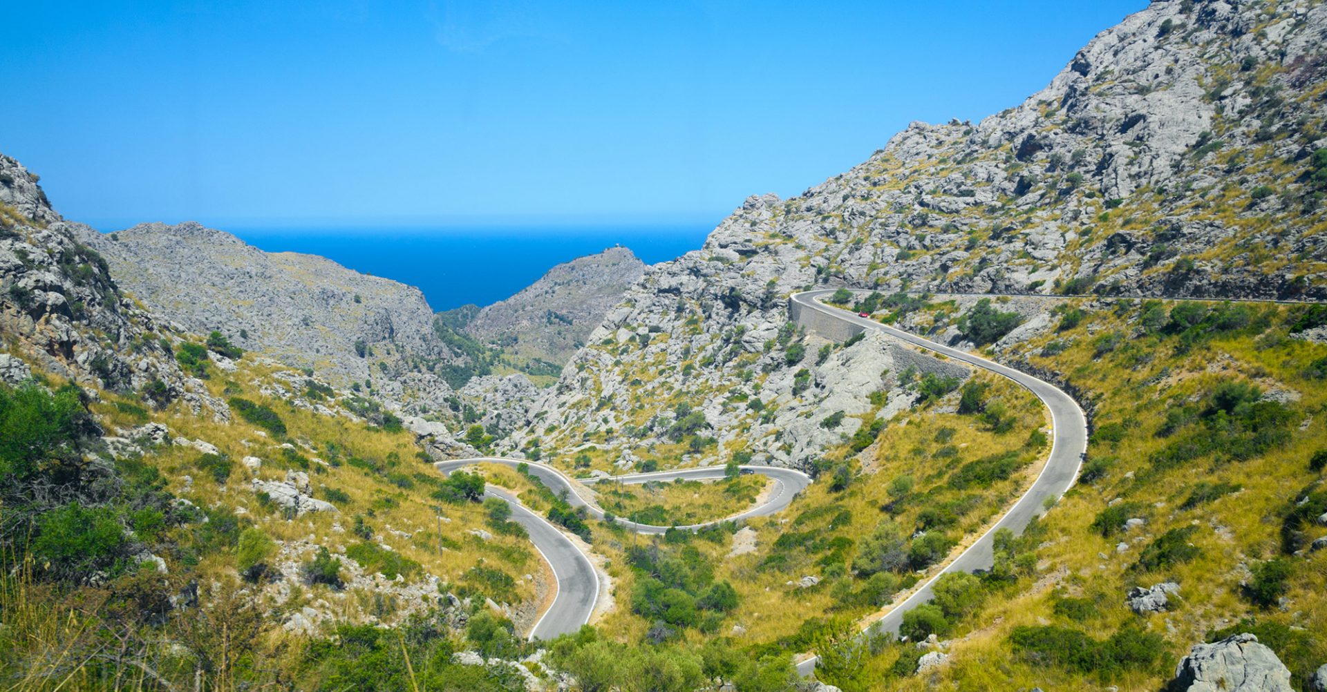 Droga w górach Serra de Tramuntana