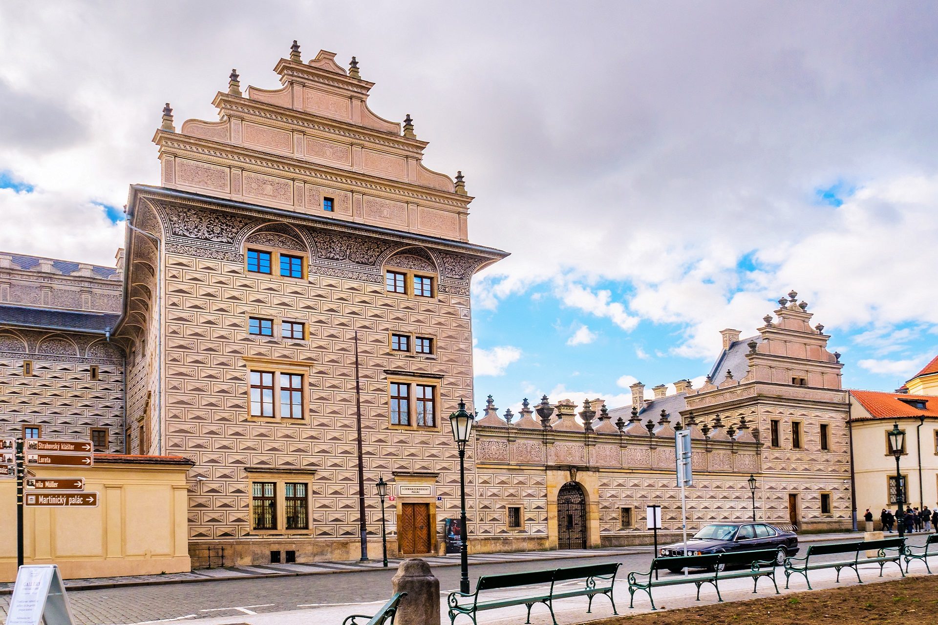 Pałac Szwarcenberg przy Placu Hradczańskim w Pradze
