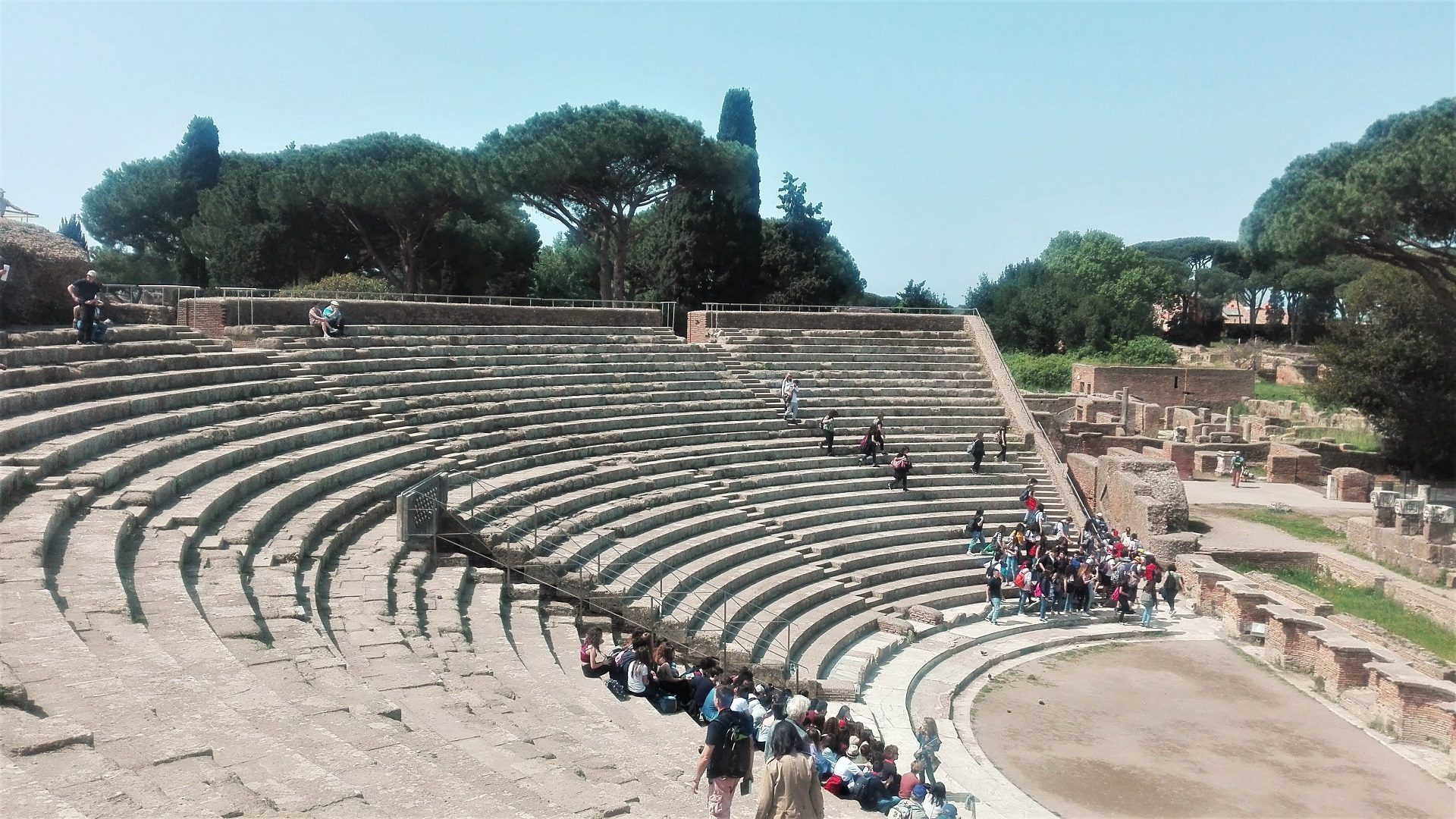 Pozostałości amfiteatru w Ostia Antica w Rzymie