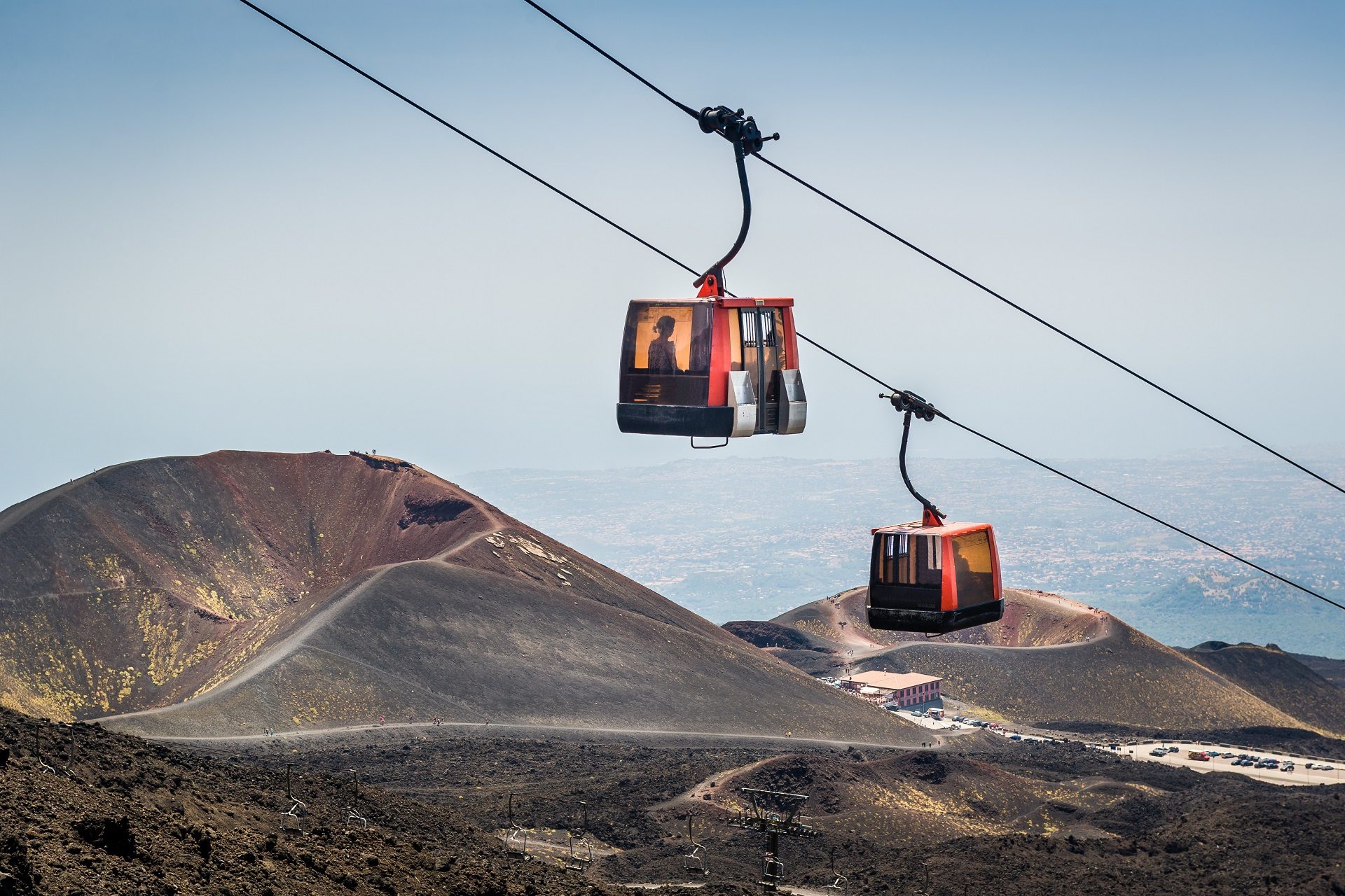 Funivia del Etna kolejka linowa na wysokość 2500 metrów n.p.m. Etna, Sycylia, Włochy