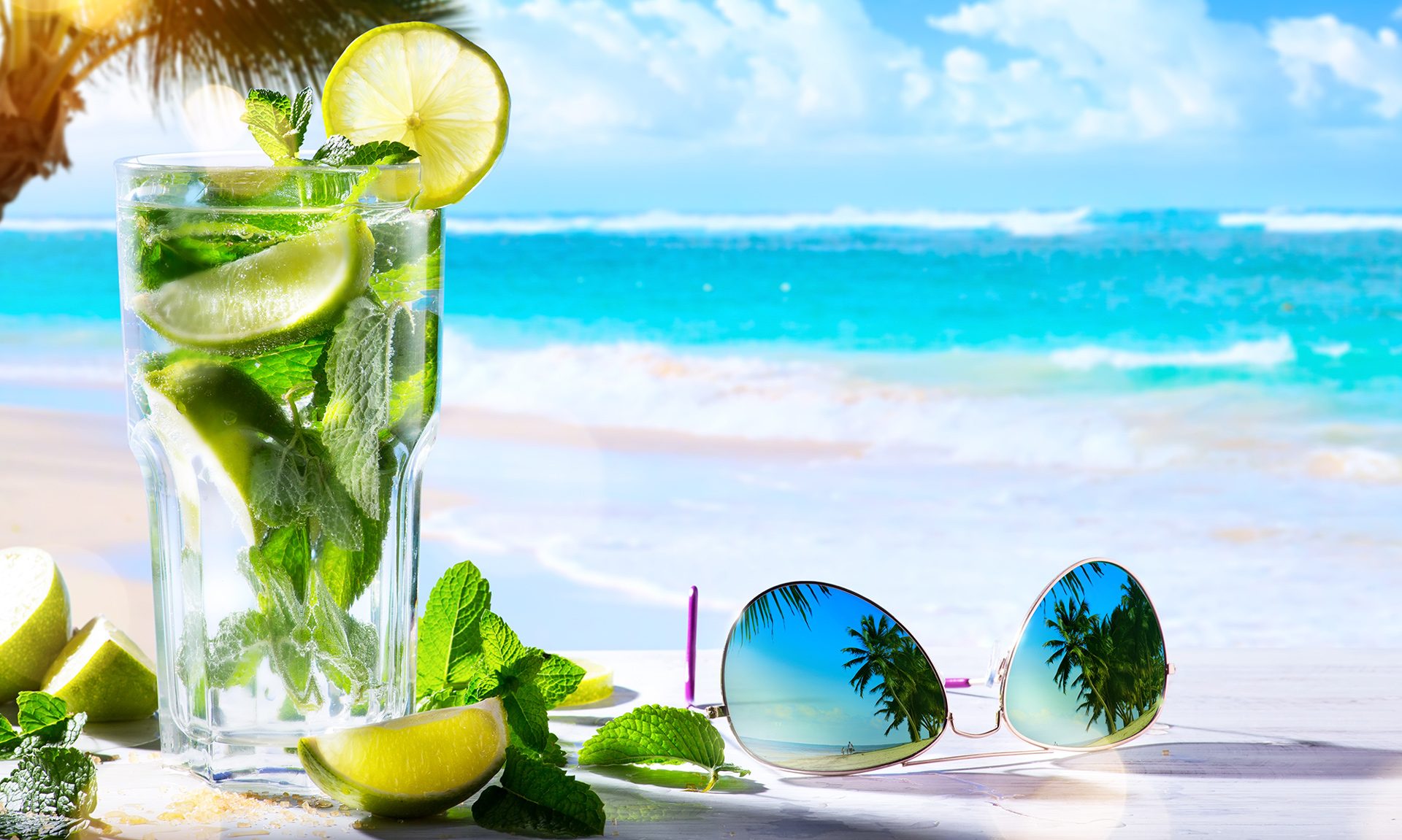 Drink na plaży, okulary