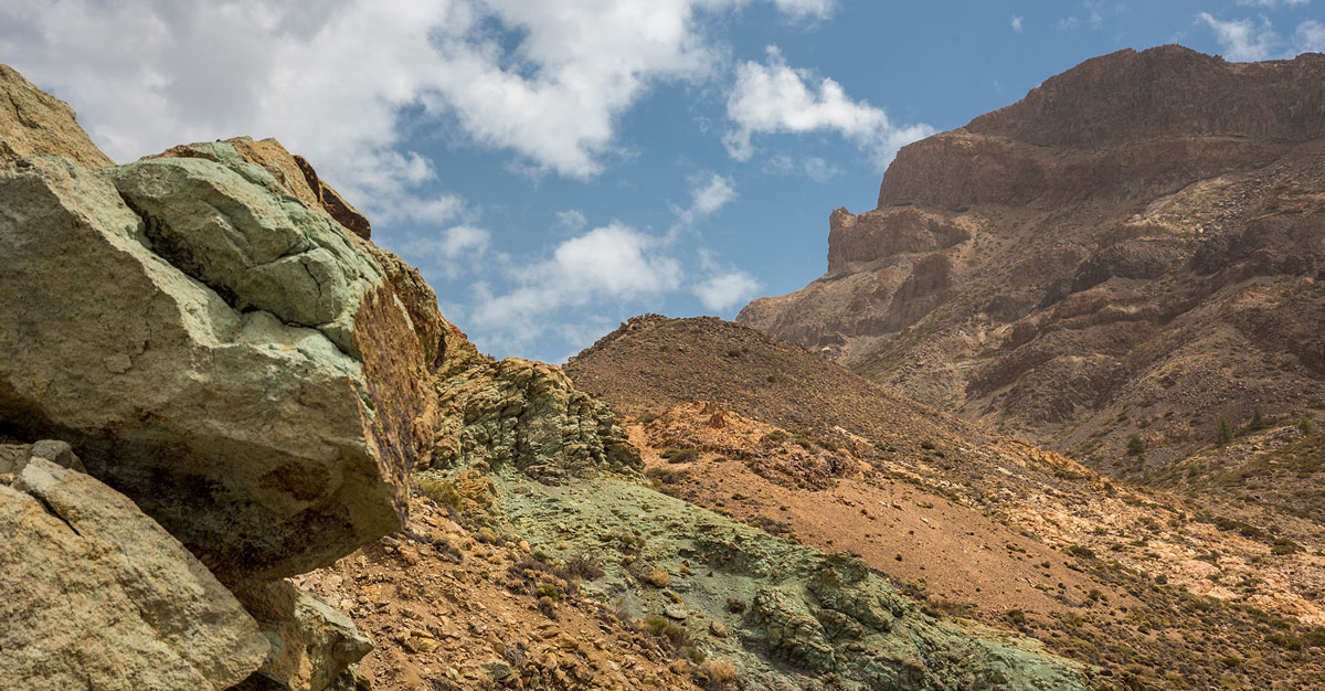 Krajobraz Parku Narodowego Teide na Teneryfie