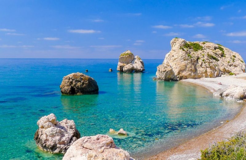 Pafos czy Larnaka – Które miasto wybrać na wakacje na Cyprze?